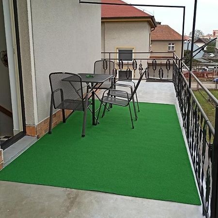 Apartman Milena Jičín エクステリア 写真